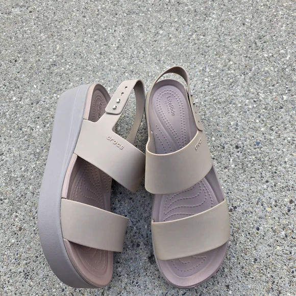 Litestride By Crocs Women’s Classic Platform Sandal in Blush Size 11 - Picture 2 of 12